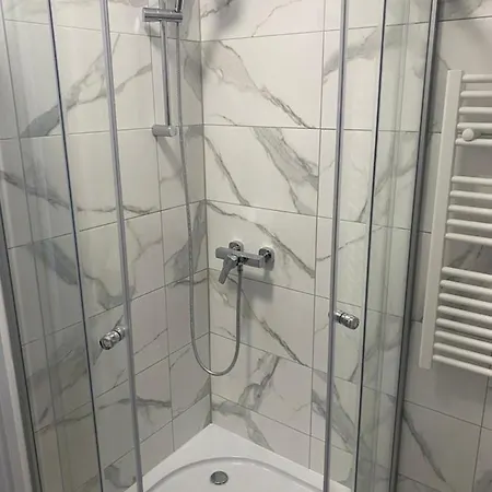 Mega Widok 4 *